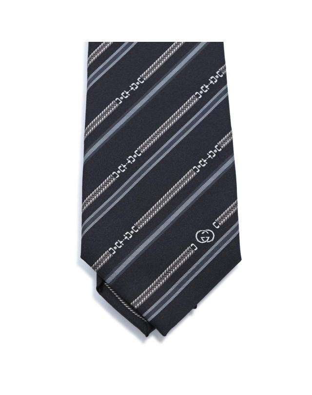 구찌 [해외직구][S27]구찌 8741144E0091063 남성 넥타이 보타이 타이 로고 잡화 악세사리 BLACK AND LIGHT GREY SILK TIE 착용컷