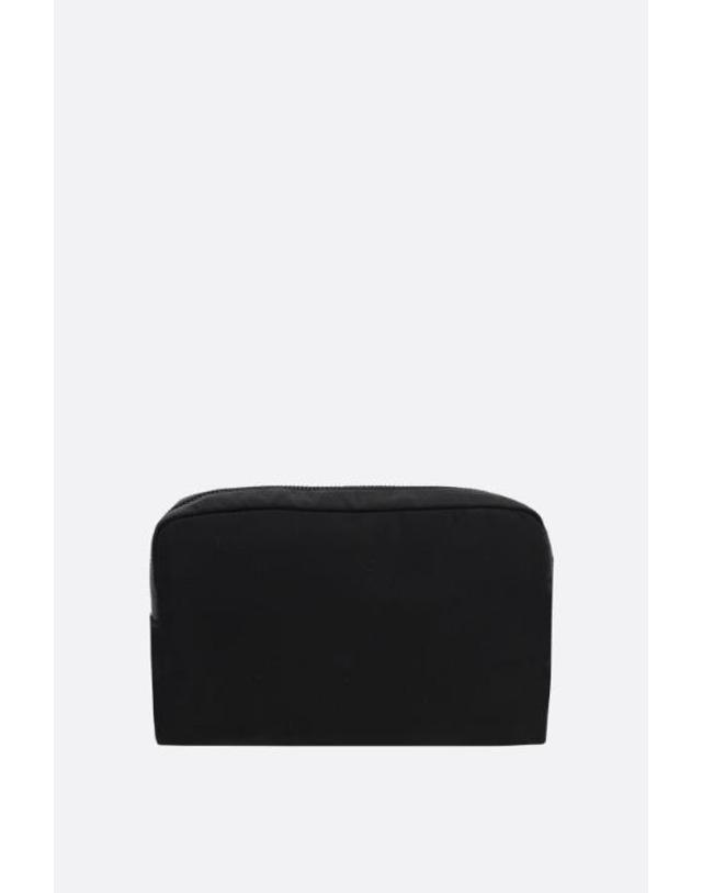 프라다 [해외직구][E32]프라다 1NS021R067F0002 여성 파우치 뷰티케이스 PRADA small beauty case in Re nylon 착용컷