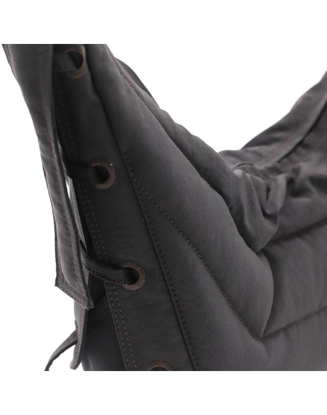 르메르 [해외직구][B47]르메르 BG293LF1330BR490 남성 가방 크로스백 BLACK SMALL SOFT GAME SHOULDER BAG 착용컷