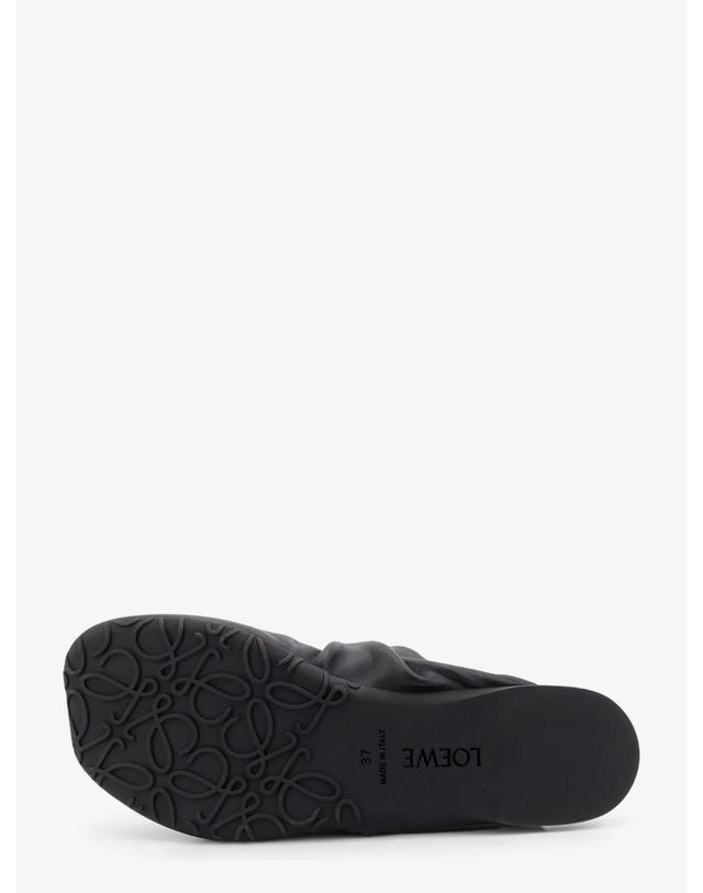로에베 [해외직구][N85]로에베 L616465X86 여성 슬리퍼 샌들 뮬 LOEWE Pebble Soft low leather sandals 착용컷