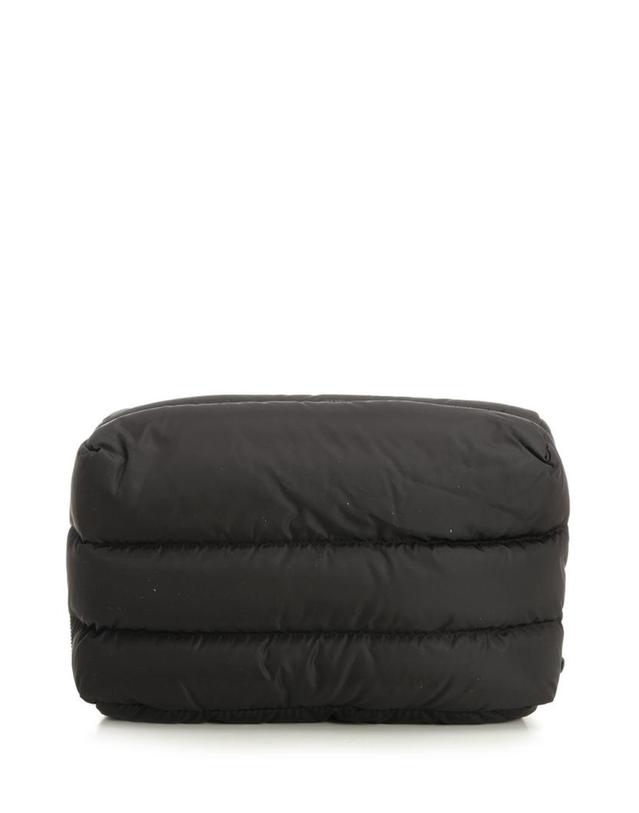 몽클레어 [해외직구][A94]몽클레어 L109A 6A00003M6275999 남성 지갑 미니백 MONCLER MONCLER Caradoc Quilted Beauty Case 착용컷