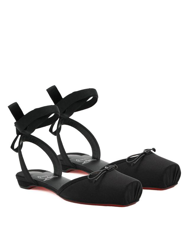 크리스찬 루부탱 [해외직구][Q11]크리스찬루부탱 3260038B439 여성 플랫슈즈 BLACK CREPE SATIN CASSIA FLATS 착용컷