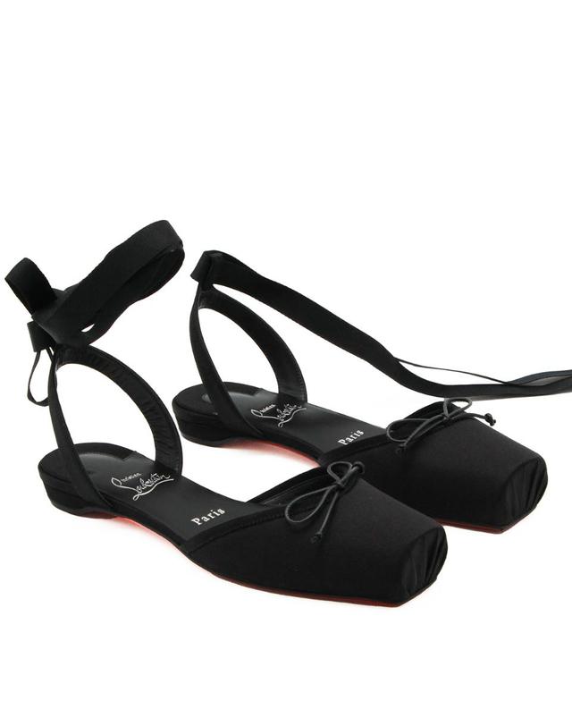 크리스찬 루부탱 [해외직구][Q11]크리스찬루부탱 3260038B439 여성 플랫슈즈 BLACK CREPE SATIN CASSIA FLATS 착용컷