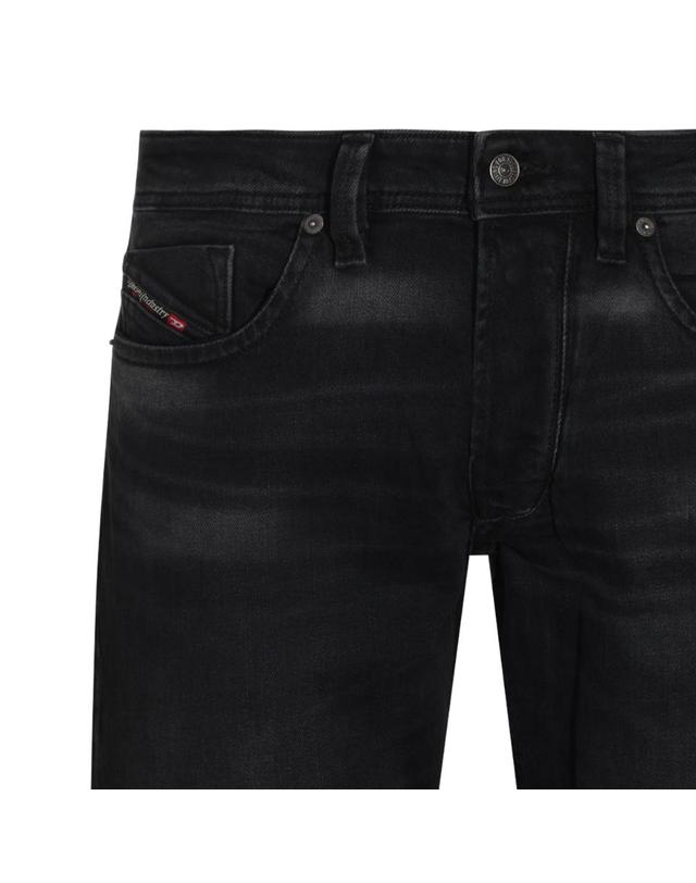 디젤 [해외직구][Q11]디젤 00C06Q0KBBN02 남성 데님진 청바지 BLACK DENIM 1985 LARKEE JEANS 착용컷