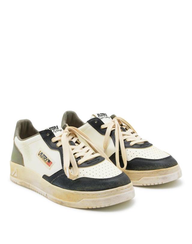 오트리 [해외직구][Q11]오트리 AVLMSV06 남성 스니커즈 WHITE BLACK AND GREEN LEATHER SUPER VINTAGE SNEAKERS 착용컷