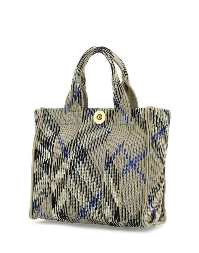 버버리 [해외직구][X45]버버리 8090404 B9629 여성 토트백 쇼퍼백 탑핸들백 핸드백 Embroidered fabric Check mini handbag 착용컷