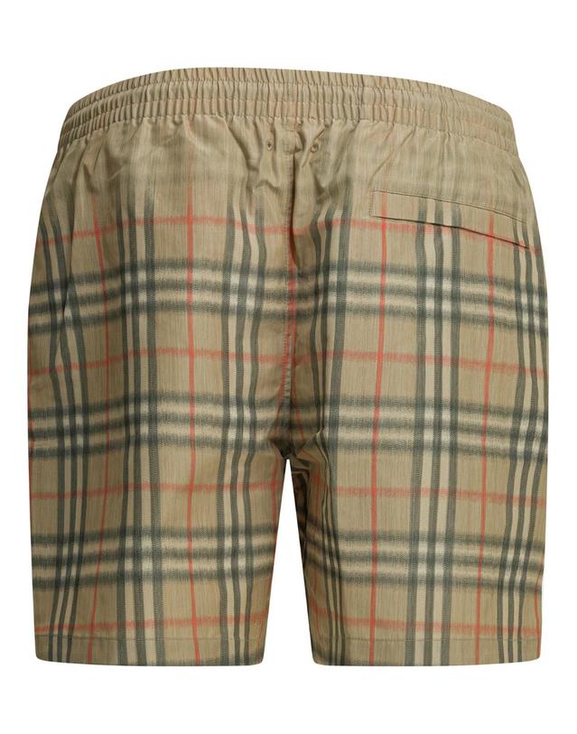 버버리 [해외직구][V90]버버리 8121695 남성 수영복 스윔팬츠 수영바지 Check swim shorts 착용컷