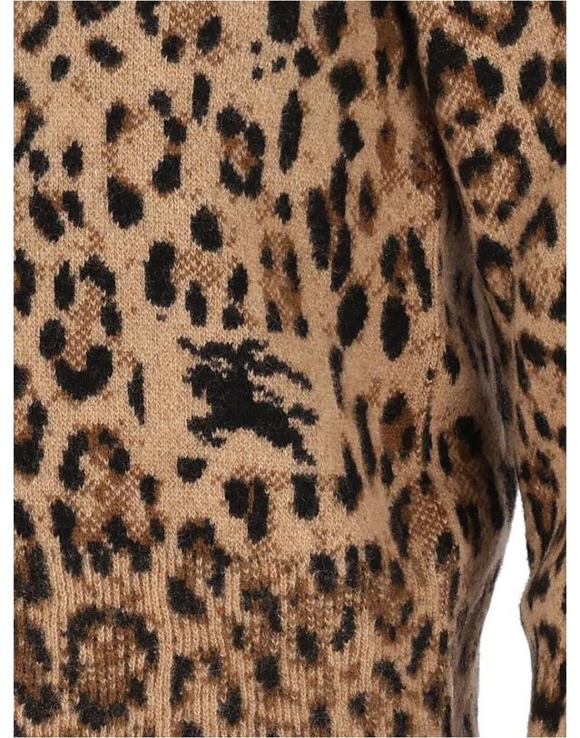 버버리 [해외직구][A94]버버리 8134759A8049 여성 니트 스웨터 BURBERRY BURBERRY Animal Print Wool And Cashmere Cardigan 착용컷