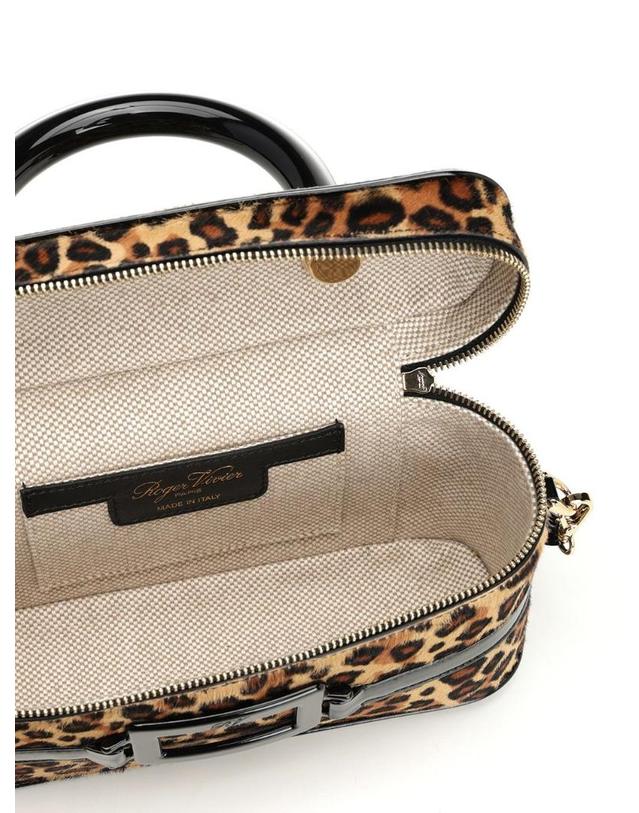 로저 비비에 [해외직구][A94]로저비비에 RBWAORH0101USN021Z 여성 토트백 탑핸들백 ROGER VIVIER ROGER VIVIER Belle Vivier Leopard Print Buckle Tote Bag 착용컷