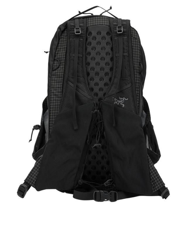 아크테릭스 [해외직구][V90]아크테릭스 X000010704AERIOS 18BLACK A 남성 백팩 배낭 가방 Aerios 18 Sport Backpack 착용컷