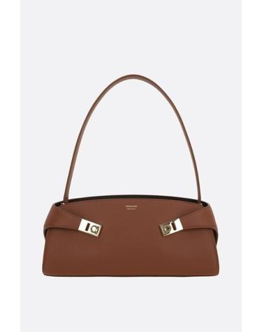 [해외직구][E32]FERRAGAMO 795365 여성 크로스백 숄더백 가방 슬링백 범백 벨트백 폰홀더 FERRAGAMO Hug East West shoulder bag in smooth leather