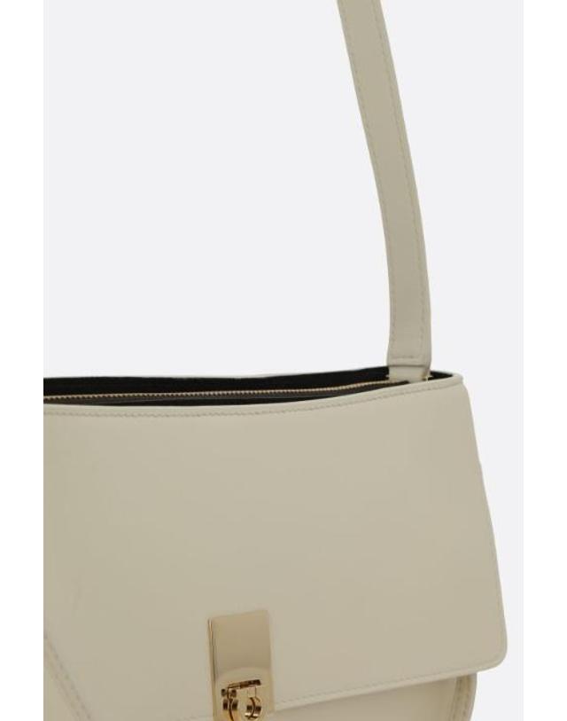 페라가모 [해외직구][E32]FERRAGAMO 798499 여성 크로스백 숄더백 가방 슬링백 범백 벨트백 폰홀더 FERRAGAMO Ferragamo Cara xs shoulder bag in smooth leather 착용컷