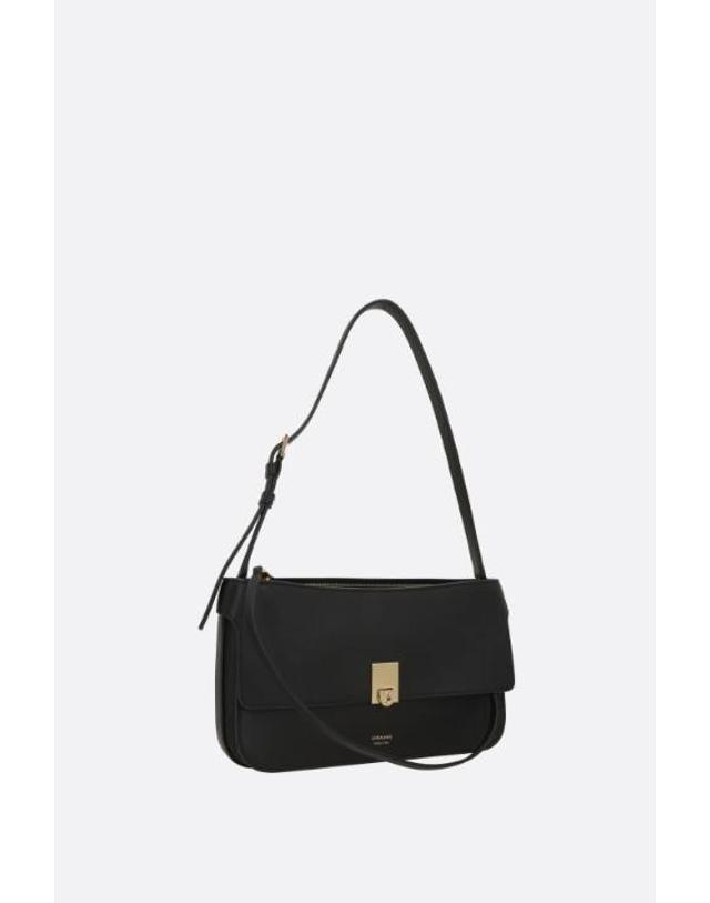페라가모 [해외직구][E32]FERRAGAMO 797350 여성 크로스백 숄더백 가방 슬링백 범백 벨트백 폰홀더 FERRAGAMO Ferragamo Cara xs shoulder bag in smooth leather 착용컷