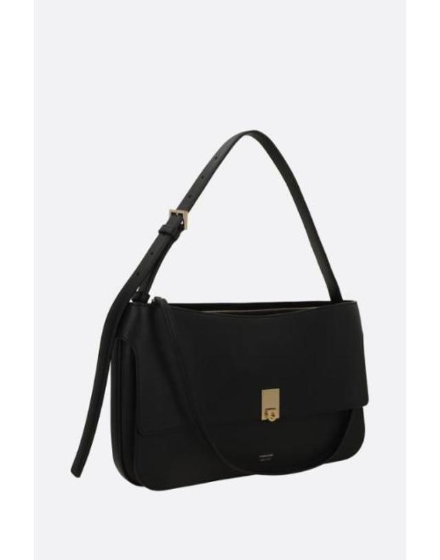 페라가모 [해외직구][E32]FERRAGAMO 797357 여성 크로스백 숄더백 가방 슬링백 범백 벨트백 폰홀더 FERRAGAMO Ferragamo Cara small shoulder bag in smooth leather 착용컷