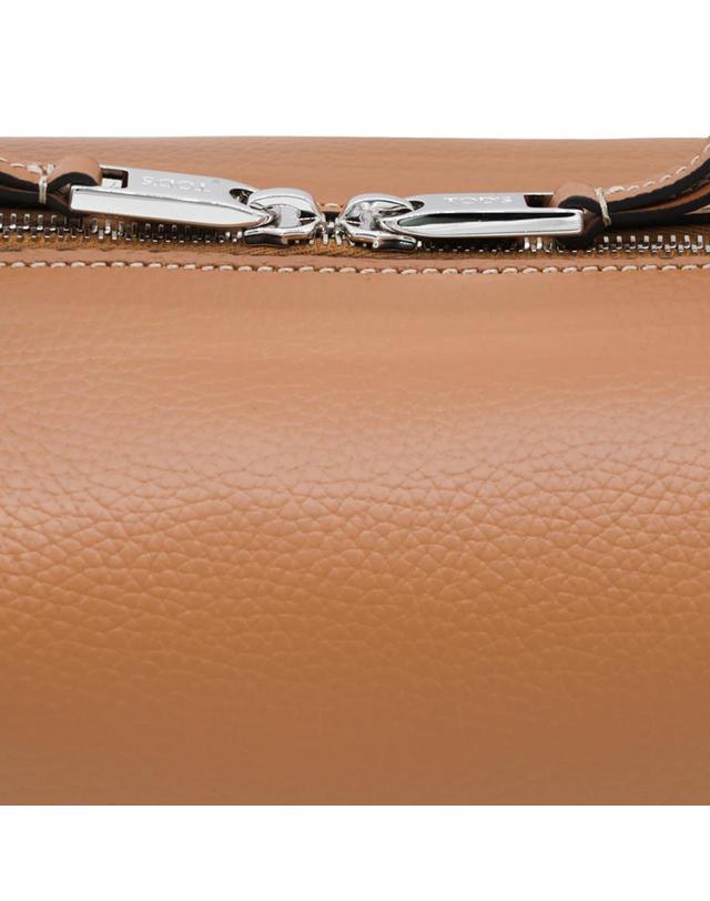 토즈 [해외직구][Q11]토즈 XBWAPAU9200QRIS410 여성 탑핸들백 가방 DARK BROWN LEATHER APA SMALL TOP HANDLE BAG 착용컷
