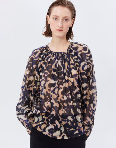 [FORTE FORTE] 네이비 패턴 실크혼방 긴팔블라우스