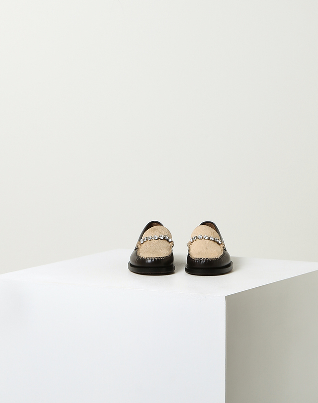 포르테 포르테 포르테포르테 [SEBAGO x FORTE FORTE] 와인 크리스탈장식 소가죽 로퍼 착용컷