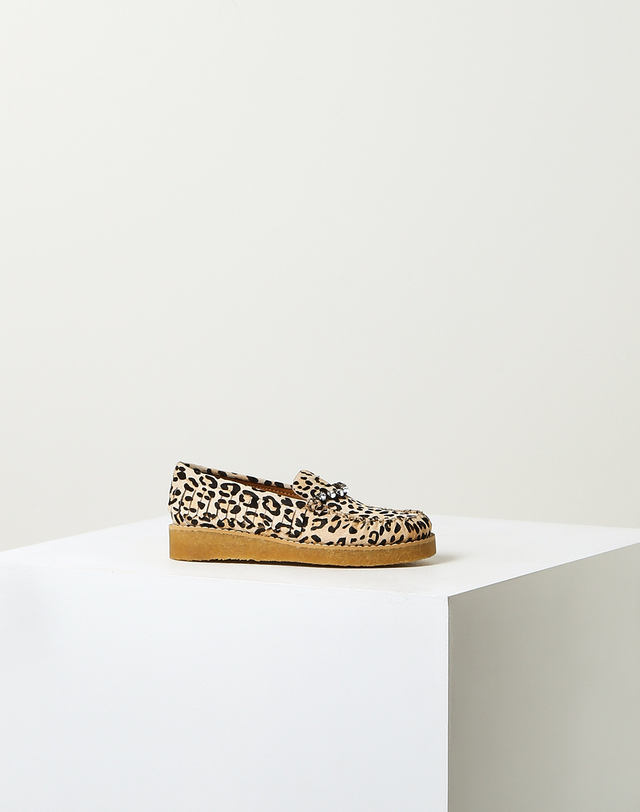 포르테 포르테 포르테포르테 [SEBAGO x FORTE FORTE] 베이지 크리스탈장식 소가죽 로퍼 MULTI COLOR 착용컷