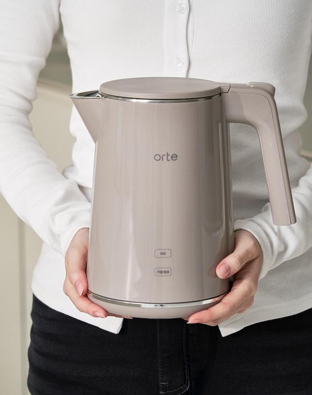 오르테 [오르테] 올스텐 온도조절 1L 분유/커피/티 전기포트 OKM-1201A/1202B 착용컷