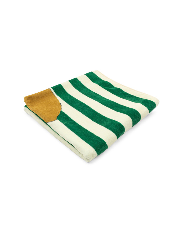 콩제슬래드 국내공식 콩제슬래드 비치타월 ANTIQUE STRIPE 착용컷