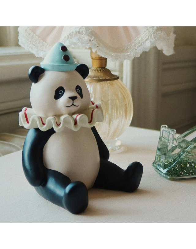 콩제슬래드 국내공식 콩제슬래드 저금통 PANDA 착용컷