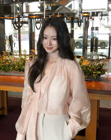 지에마르 [44-77]SHINING TIE BLOUSE PEACH 샤이닝 타이 블라우스 피치
