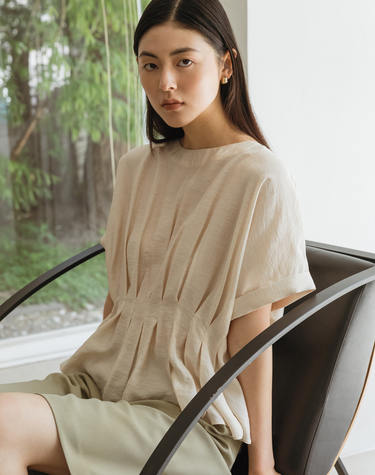 웨이스트 포인트 블라우스 베이지 WAIST POINT BLOUSE BEIGE