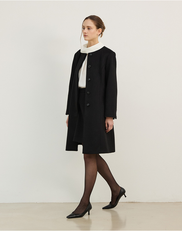 지에마르 WOOL FLARE HALF COAT BLACK 울 플레어 하프 코트 블랙 착용컷