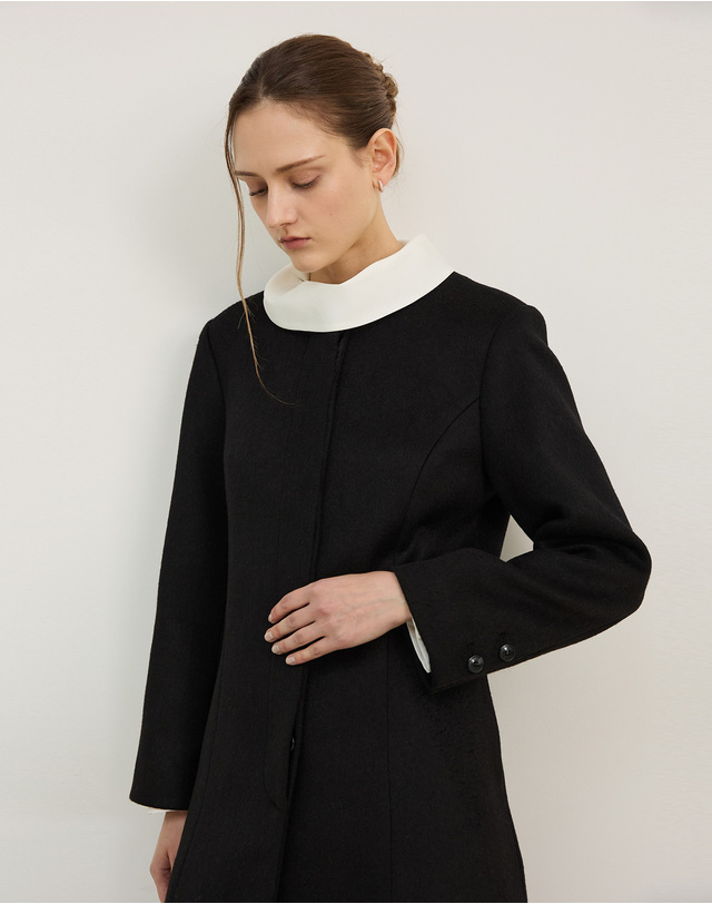 지에마르 WOOL FLARE HALF COAT BLACK 울 플레어 하프 코트 블랙 착용컷