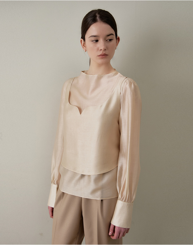 지에마르 BUSTIER BLOUSE BEIGE 뷔스티에 블라우스 베이지 착용컷