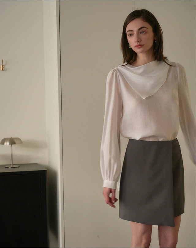 지에마르 [44-77]SCARF BLOUSE IVORY 스카프 블라우스 아이보리 착용컷