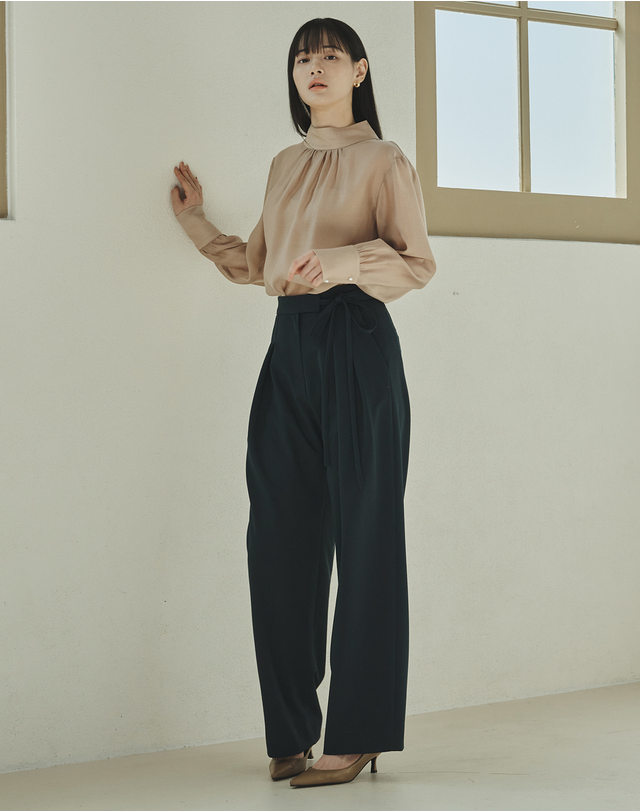 지에마르 RIBBON TIE SLACKS 2COLOR 리본 타이 슬랙스 투 컬러 착용컷