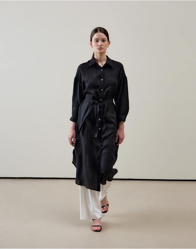 지에마르 COLLAR LONG DRESS BLACK 카라 롱 드레스 블랙 착용컷