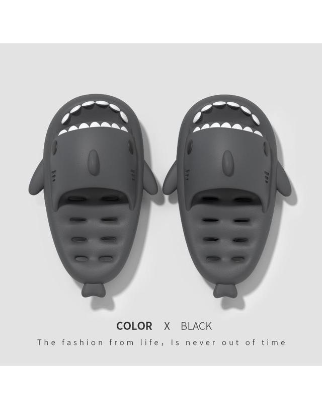 딜라이트홈 상어 샤크 폭신한 미끄럼방지 욕실화 화장실슬리퍼(4colors) 착용컷