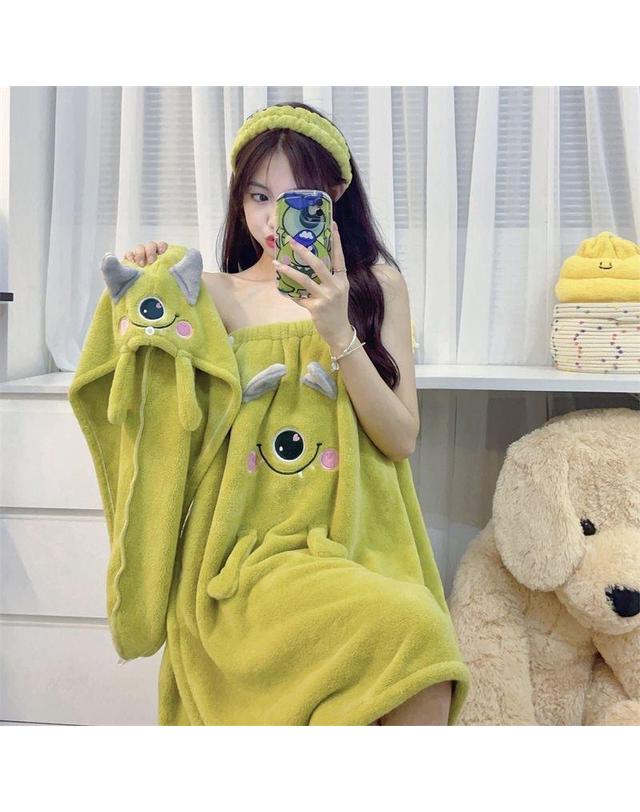 딜라이트홈 벨벳 로브 샤워가운 목욕가운 잠옷3종세트(3colors) 착용컷