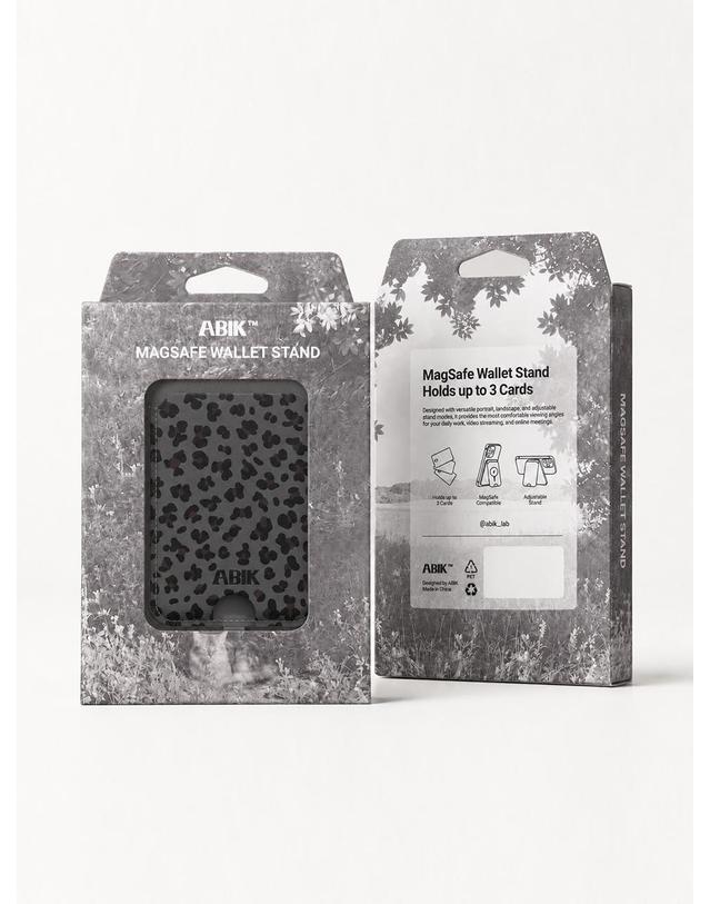 아빅 ABIK 맥세이프 월렛 스탠드 카드지갑 거치대 Charcoal leopard 착용컷