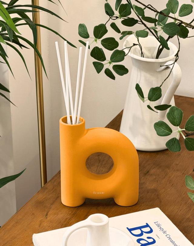 벤노트 서울 선셋 디퓨저 100ml 노랑 착용컷