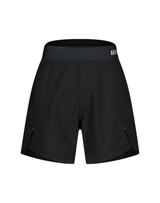 유에프씨스포츠 [UFC] 밸런스 슬림핏 카고 쇼츠 5인치 블랙 U4SPV2205BK 착용컷