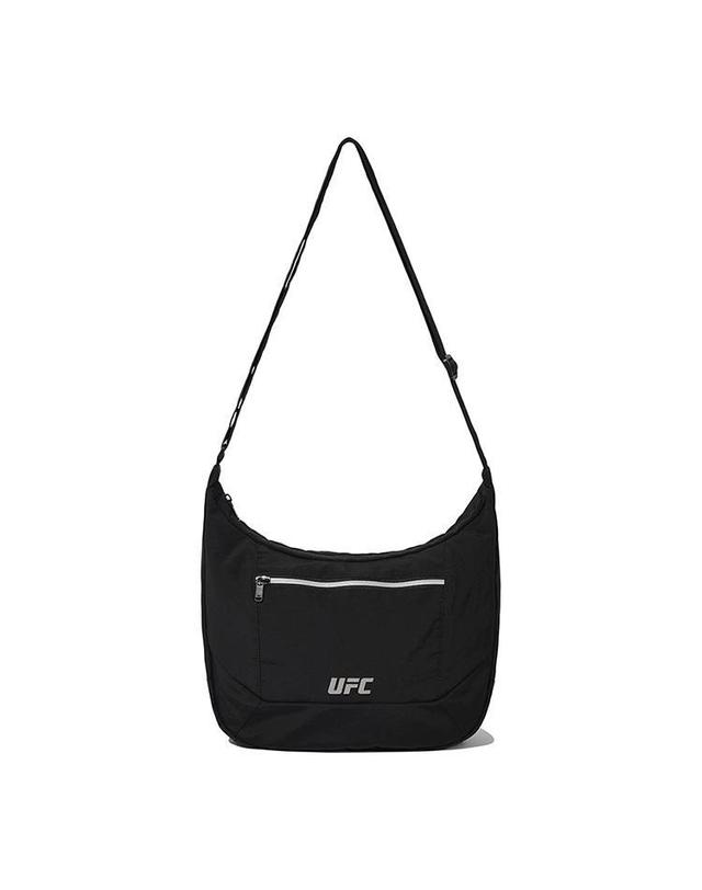 유에프씨스포츠 [UFC] 베이직 호보백 블랙 U4SBV2308BK 착용컷