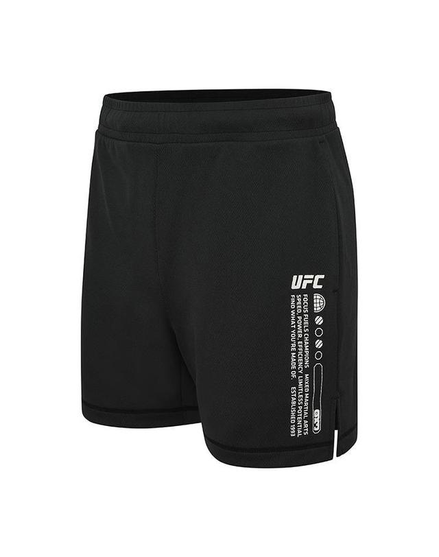 유에프씨스포츠 [UFC] 메쉬 릴렉스핏 쇼츠 5인치 블랙 U4SPV2313BK 착용컷