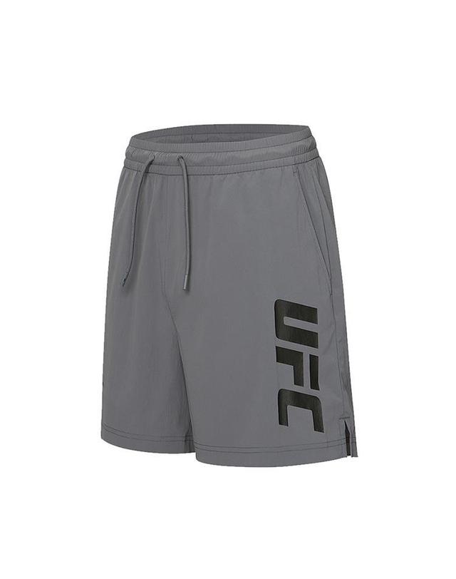 유에프씨스포츠 [UFC] 에센셜 릴렉스핏 쇼츠 얼티밋 그레이 U2SPW2301UG 착용컷