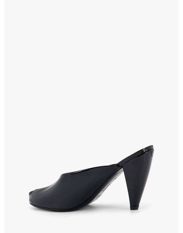 주드 [해외직구][N85]JUDE PS25FHO008BK001CL017 여성 슬리퍼 샌들 뮬 JUDE Paw Mule patent leather sandals 착용컷