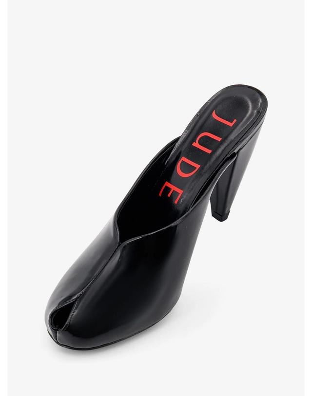 주드 [해외직구][N85]JUDE PS25FHO008BK001CL017 여성 슬리퍼 샌들 뮬 JUDE Paw Mule patent leather sandals 착용컷