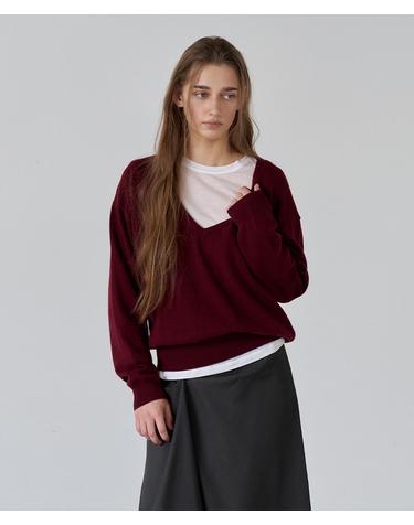 울 블렌드 딥 브이넥 니트BURGANDY