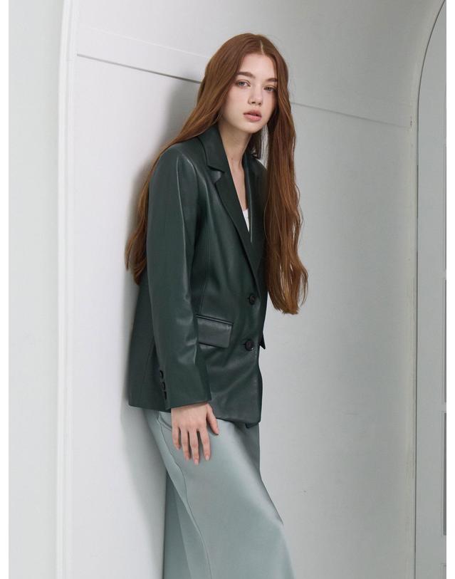 로르서울 이태리 램스킨 투버튼 하프 레더 자켓_KSJK250103 착용컷