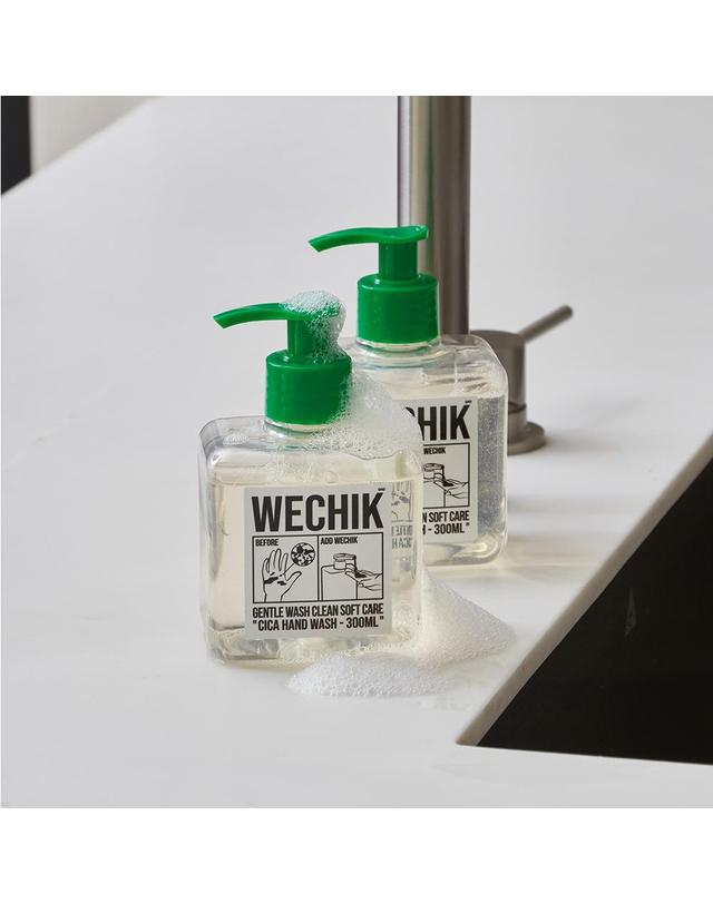 위칙 위칙 에센셜 보습 핸드워시 300ml 2개 착용컷