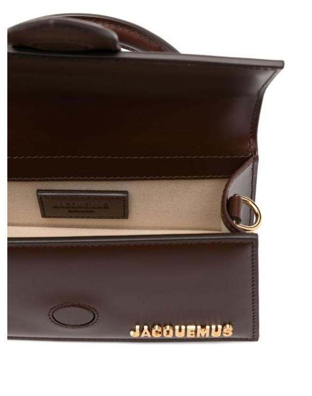 자크뮈스 [해외직구] 26FW 자크뮈스 밤비노 플랩백 BAW00006 BC01A01850 BROWN 착용컷
