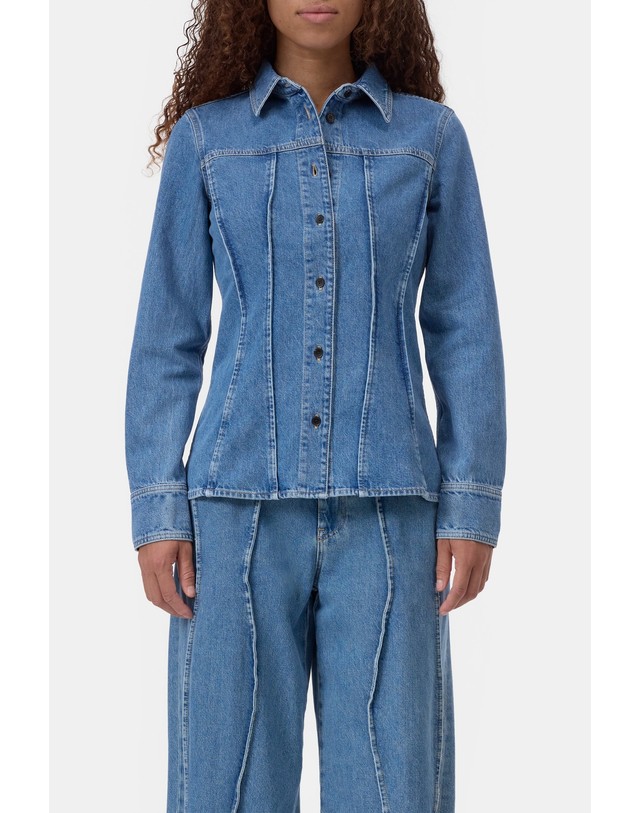 클로즈드 클로즈드 커브드 심 슬림핏 긴팔 데님 셔츠 C94445-18S-3H-MBL MID BLUE 블루 착용컷