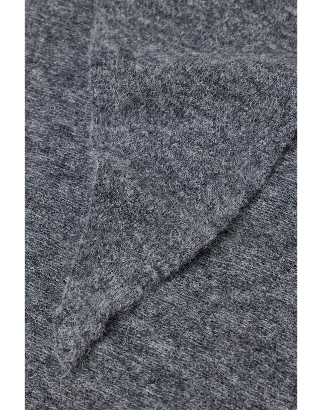 클로즈드 클로즈드 알파카 울 혼방 삼각 스카프 C90821-98C-22-164 DARK GREY MELANGE 그레이 착용컷