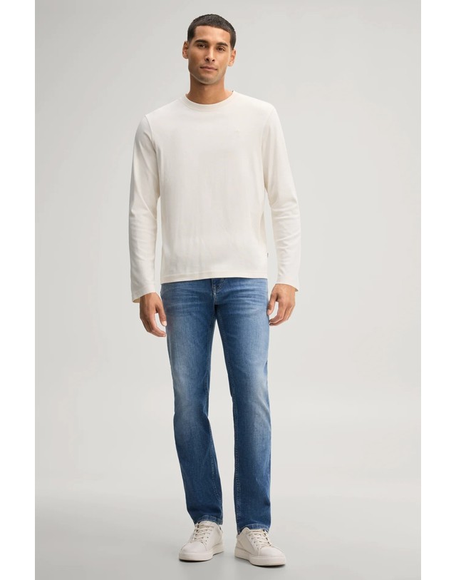 조프 주프 주프 미니멀 라운드넥 긴팔 티셔츠 30047431-10019307-107 OFFWHITE 아이보리 착용컷
